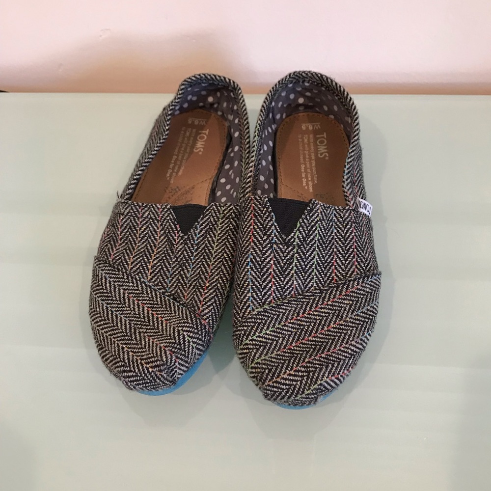 Toms